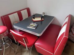 Ensemble Diner' Sixties