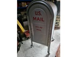 US Mail Relay de Trottoir Américaine Vintage